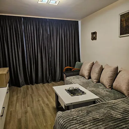 Helen Bucureşti