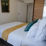 Helen * Bucureşti